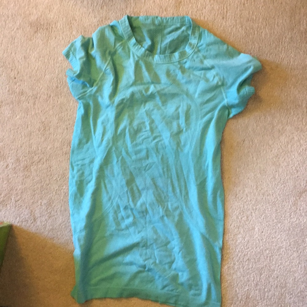 Lulu lemon top